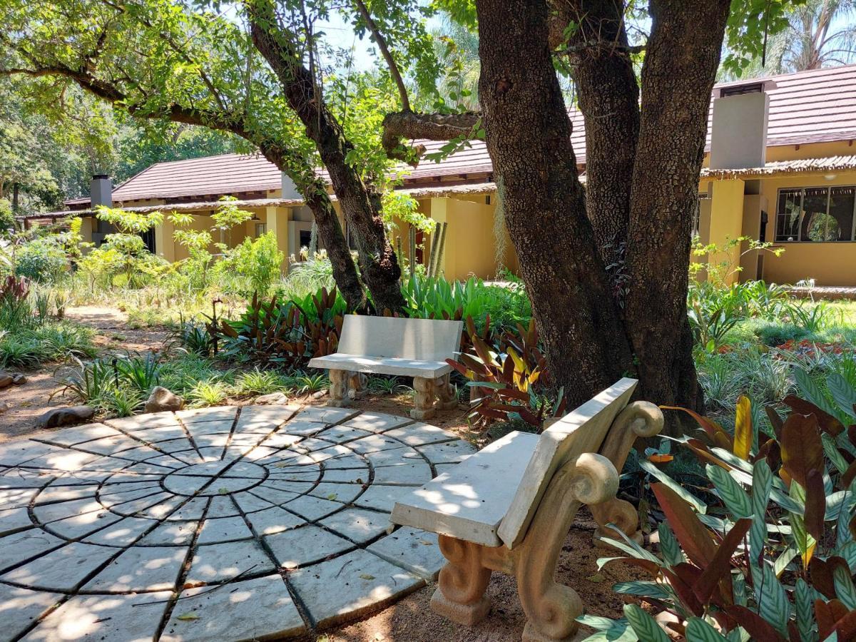 Aan De Vliet Holiday Resort Hazyview Kültér fotó